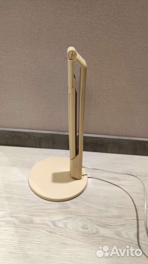 Лампа настольная