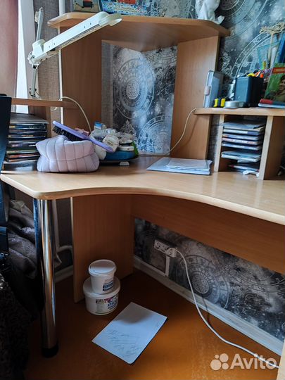 Компьютерный стол