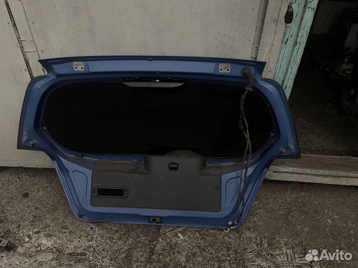 Крышка багажника Шевроле Авео хэтчбек