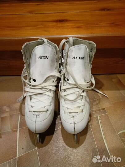 Коньки фигурные детские