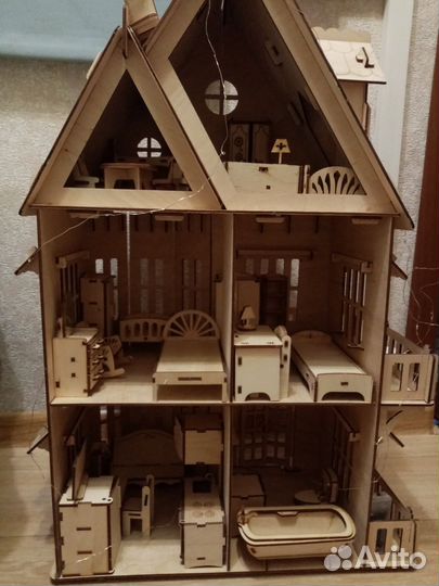 Новый кукольный дом с мебелью