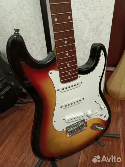 Фендер стратокастер