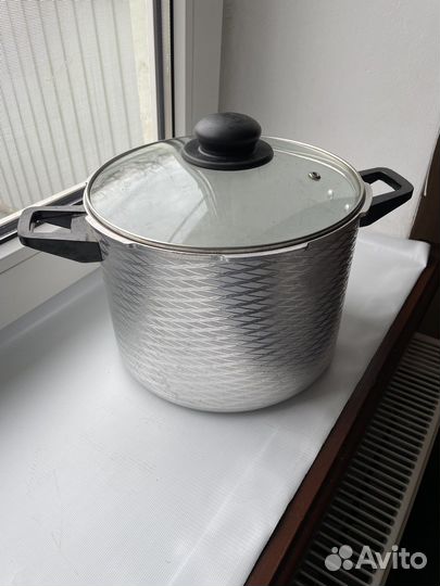 Кастрюля из нержавейки новая