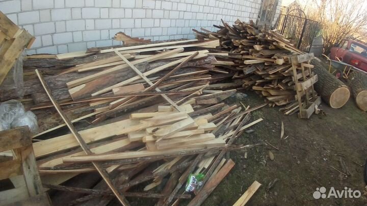 Дубовые дрова,обрезки