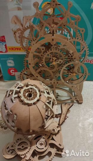 Часы конструктор ugears