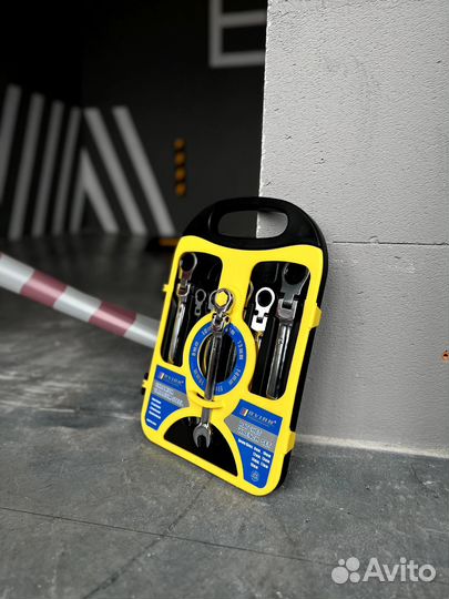 Набор ключей накидных с трещоткой