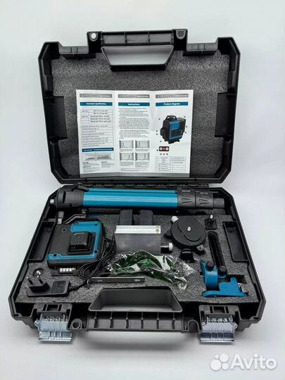 Лазерный уровень Makita со штативом