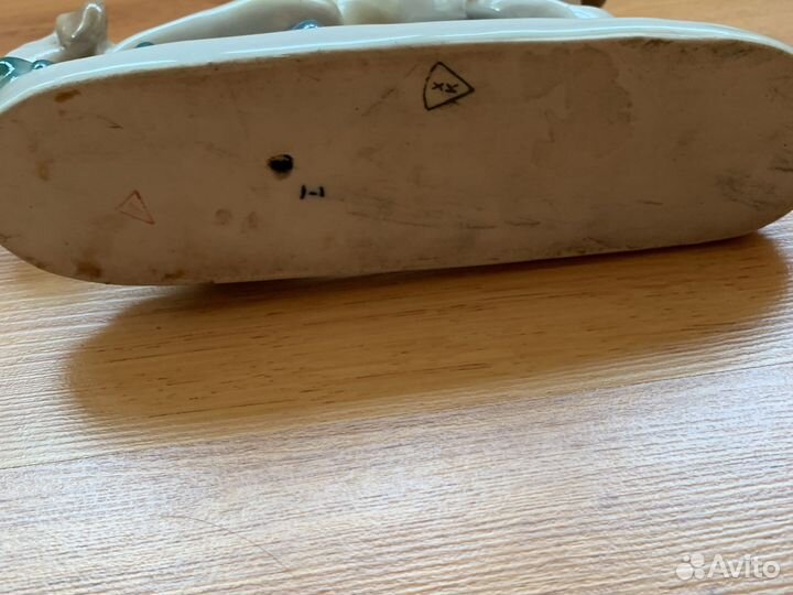 Фарфоровая статуэтка,Охотничья собака