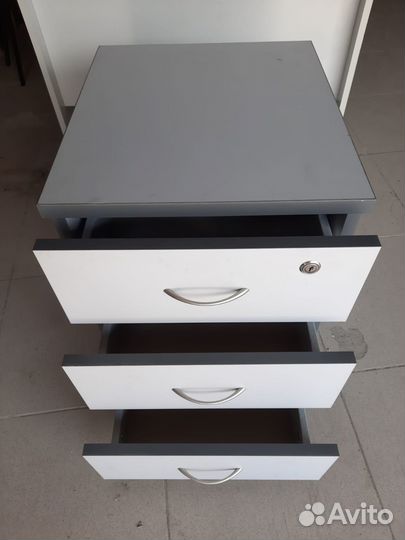 Тумбочка офисная бу