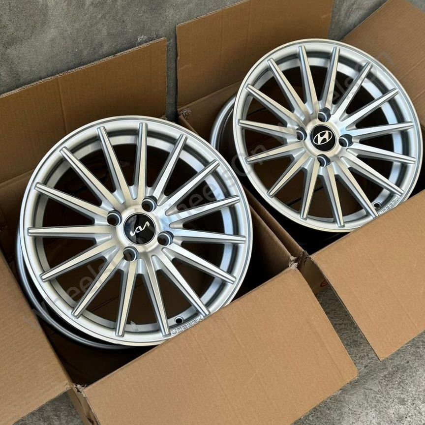 Литые диски Vossen VFS-2 7×R15 4×100