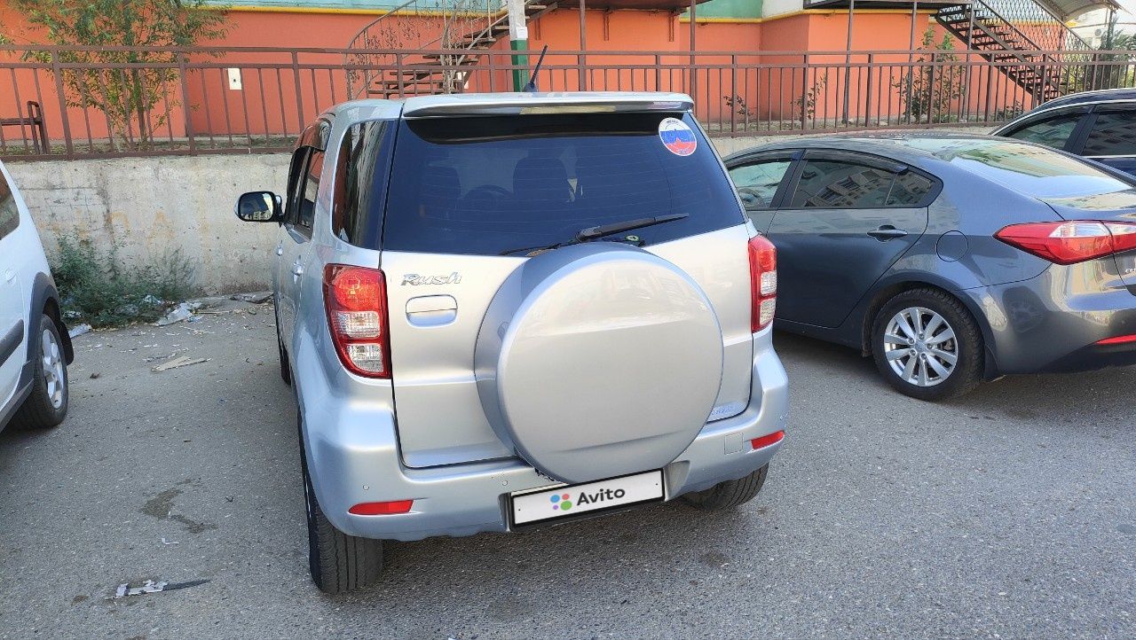 Toyota Rush: фото из отзыва