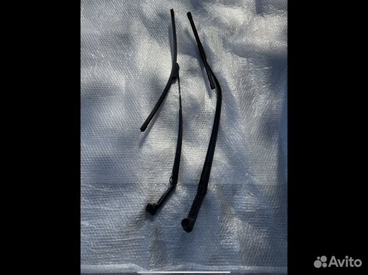 Mazda cx-7 Поводок стеклоочистителя дворник