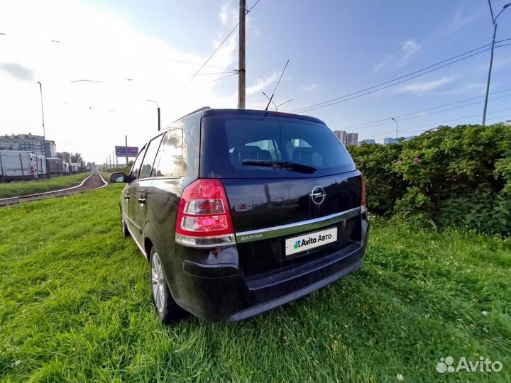 Opel Zafira 1.8 МТ, 2012, 231 254 км