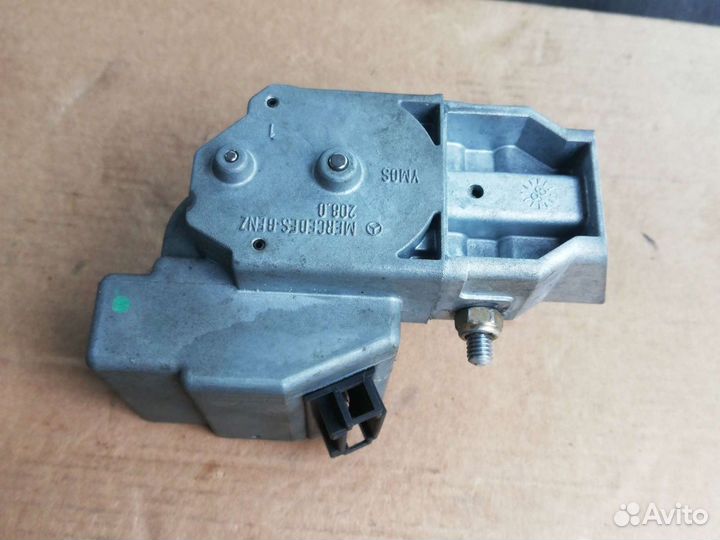 Электрозамок блокировки руля Мерседес W210