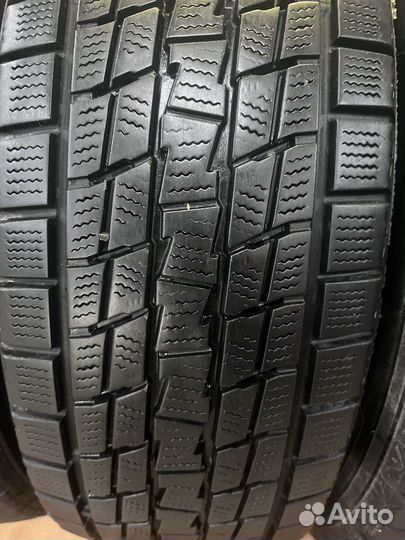 Goodyear Ice Navi SUV 225/65 R17 102Q