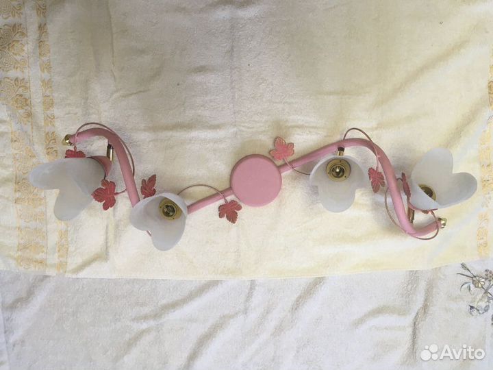 Продаю люстру