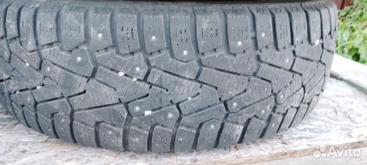 Pirelli Ice Zero 185/70 R14
