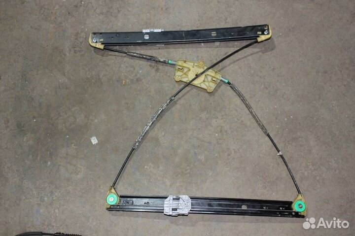 Стеклоподъёмник передний левый Audi Q7 (2005-2009)