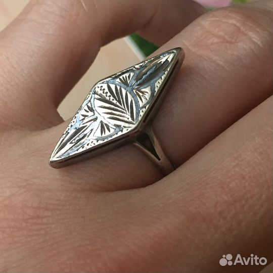 Серебряный перстень маркиз 925 пробы