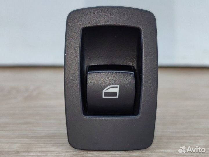 Кнопка стеклоподъемника Bmw X5 Рест E70 рест