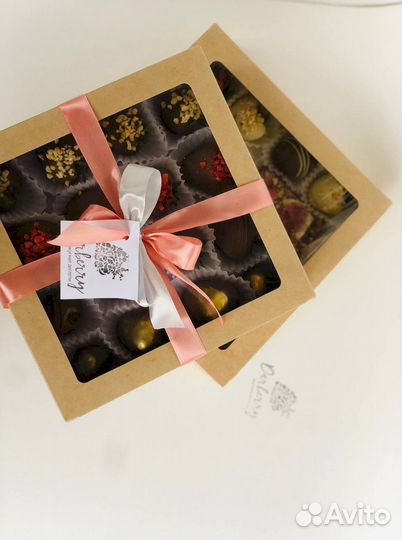 Клубника в шоколаде в коробке