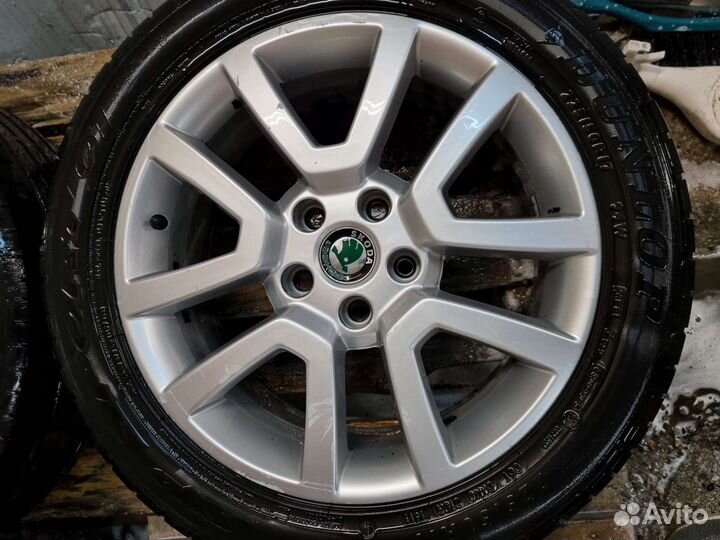 Комплект оригинальных литых дисков Skoda