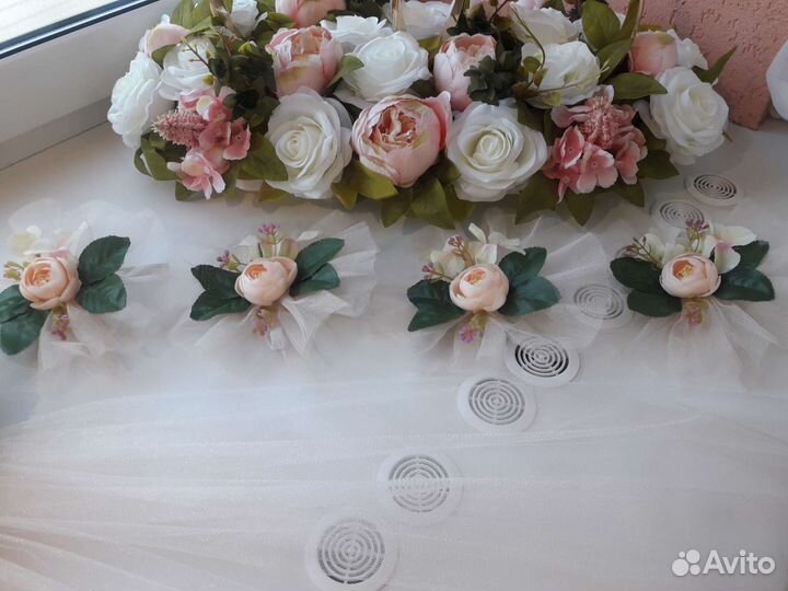 Свадебные украшения на машину