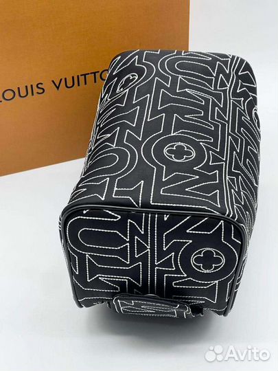 Нессер Dopp Kit Louis Vuitton