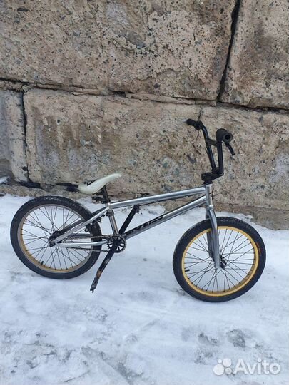 Трюковой велосипед bmx