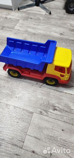 Детские игрушки машины бу