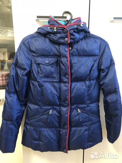 Продам куртки весенние для девочки размер 40-42