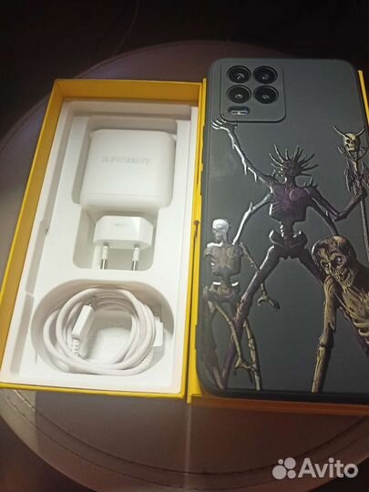 Сотовый телефон realme 8pro