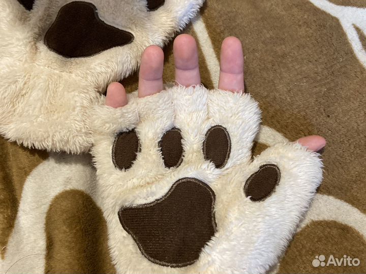 Пара перчаток лапок