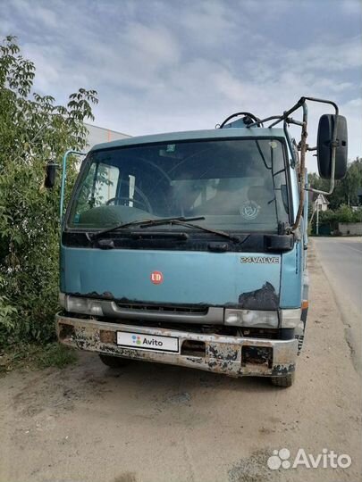 Nissan Condor с КМУ, 1995