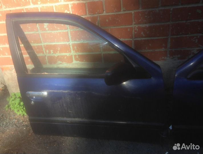 Запчасти Nissan Primera P10 двери, поворотники