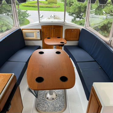 Катер Duffy Cuddy Cabin 22
