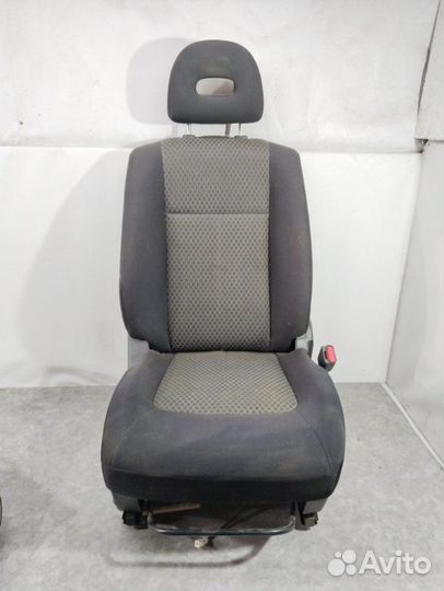 Сиденье пассажирское Nissan X-Trail T31 2.0 MR20DE