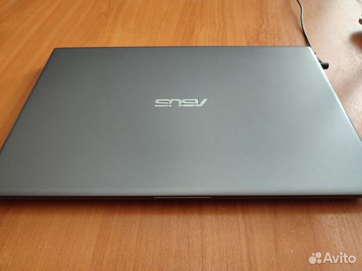 Asus VivoBook 15