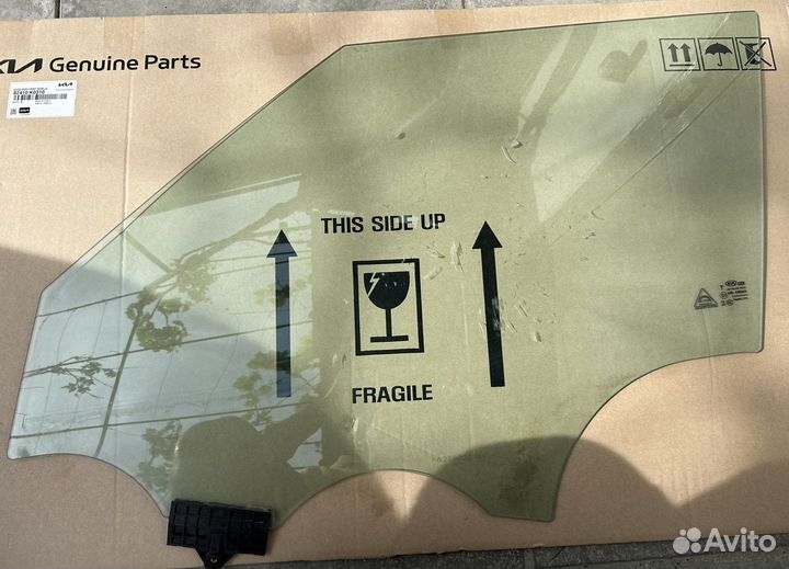 Продам стекло двери левое kia soul 3