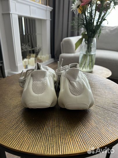 Кроссовки adidas