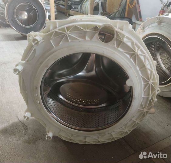 Бак в сборе стиральной машины Hotpoint-Ariston