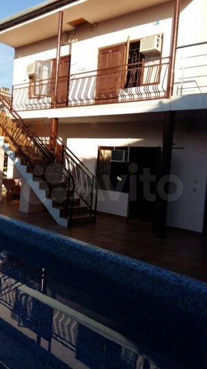 Дом 427 м² на участке 6 сот.