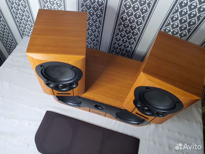 Mission m30i, центр Mission M3C2i