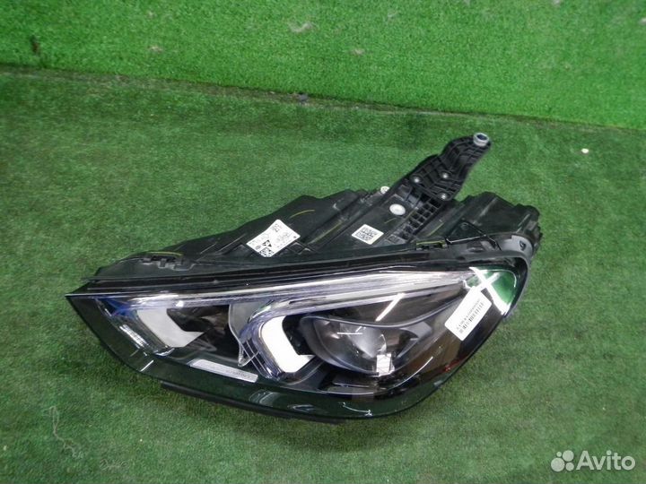 Фара левая Mercedes-Benz GLE