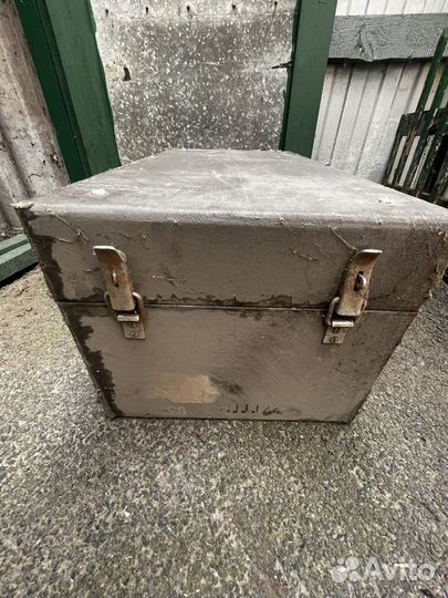 Ящик-чемодан советской эпохи