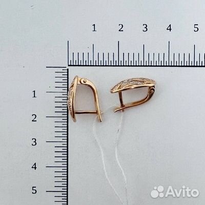 Золотые серьги с фианитом