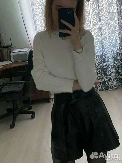 Пушистый свитер