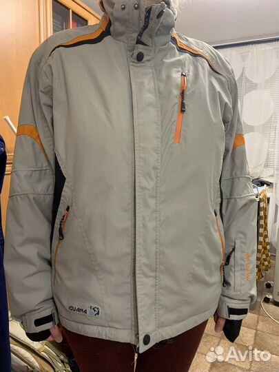 Горнолыжная/сноубордическая куртка