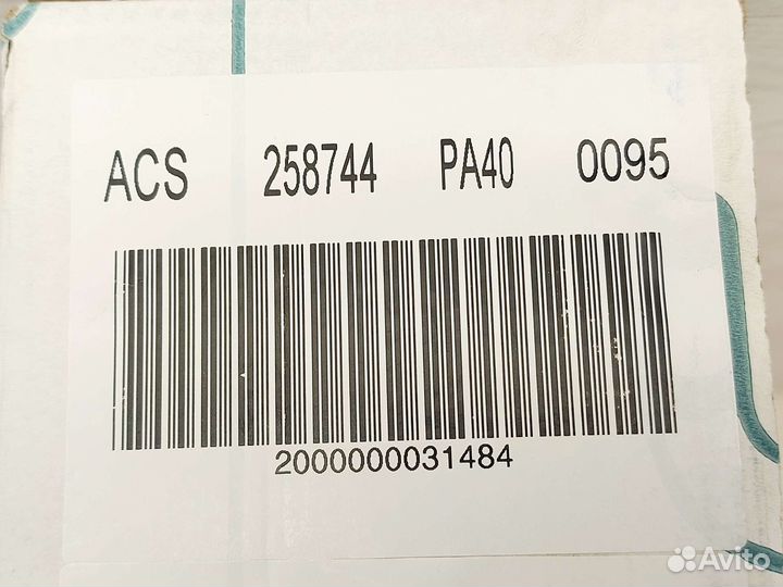 Радиатор охлаждения Nissan Navara D40. 2004-2015