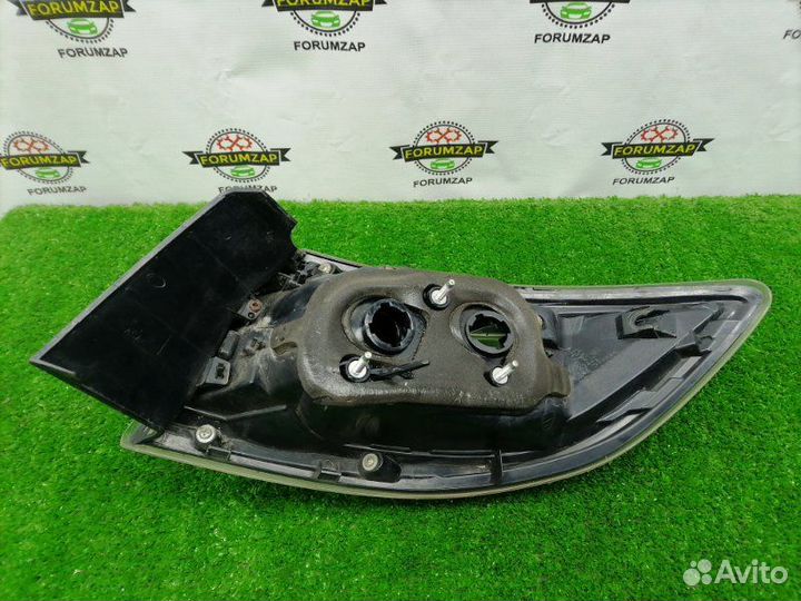 Фонарь задний левый Mazda 3 хетчбэк 2008-2013